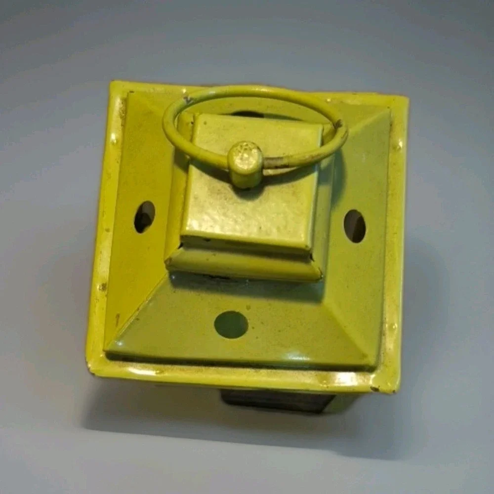METAL‎ GREEN DECORATIVE LANTERN